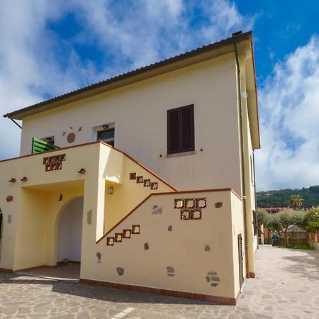 Апартаменти Aethalia - A 300Mt Dal Mare Марина-ді-Кампо Екстер'єр фото